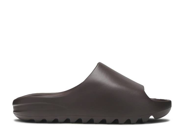 Yeezy Slide – Mokum Prix