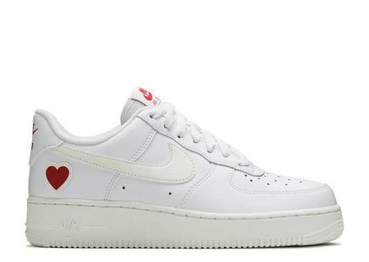 Nike Air Force 1 'Valentines Day' (2021)
